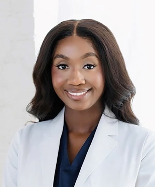 Esther Ajayi Headshot