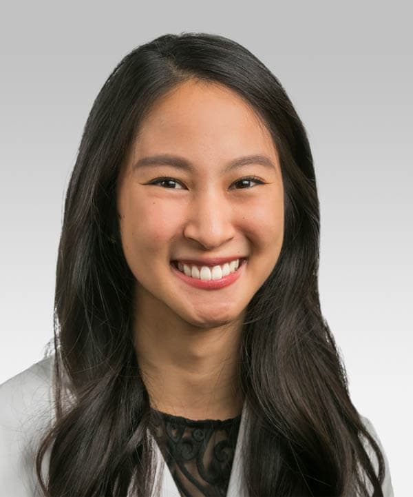 Elissa Chung Headshot
