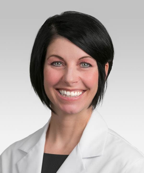 Teryn Honeycutt Headshot