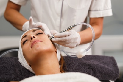 Microdermabrasion-treatment